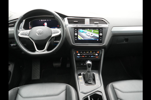 Volkswagen Tiguan 1.4 TSI eHybrid Life Plug In Hybrid 245pk PHEV | Adaptive Cruise | Lederen Sportstoelen Memory & Verwarmd | Stuur Verwarmd | Virtual Cockpit | Navigatie | DAB |