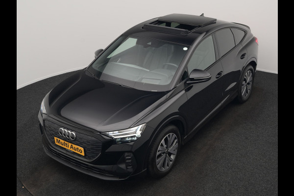 Audi Q4 Sportback e-tron 40 S edition 204pk Dealer O.H. | Panodak | Adaptive Cruise | Lederen Sportstoelen Verwarmd | Head Up | Matrix LED | Camera | Keyless | Sfeerverlichting | Apple Carplay | S Line Interieur |