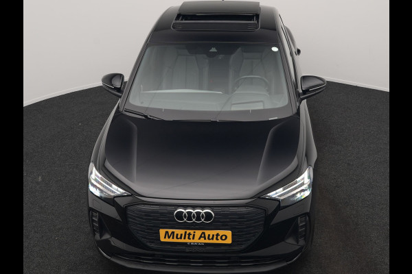 Audi Q4 Sportback e-tron 40 S edition 204pk Dealer O.H. | Panodak | Adaptive Cruise | Lederen Sportstoelen Verwarmd | Head Up | Matrix LED | Camera | Keyless | Sfeerverlichting | Apple Carplay | S Line Interieur |
