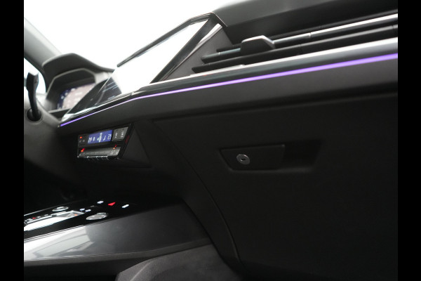 Audi Q4 Sportback e-tron 40 S edition 204pk Dealer O.H. | Panodak | Adaptive Cruise | Lederen Sportstoelen Verwarmd | Head Up | Matrix LED | Camera | Keyless | Sfeerverlichting | Apple Carplay | S Line Interieur |