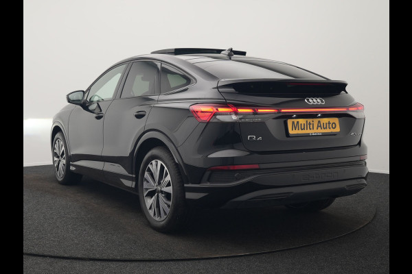 Audi Q4 Sportback e-tron 40 S edition 204pk Dealer O.H. | Panodak | Adaptive Cruise | Lederen Sportstoelen Verwarmd | Head Up | Matrix LED | Camera | Keyless | Sfeerverlichting | Apple Carplay | S Line Interieur |