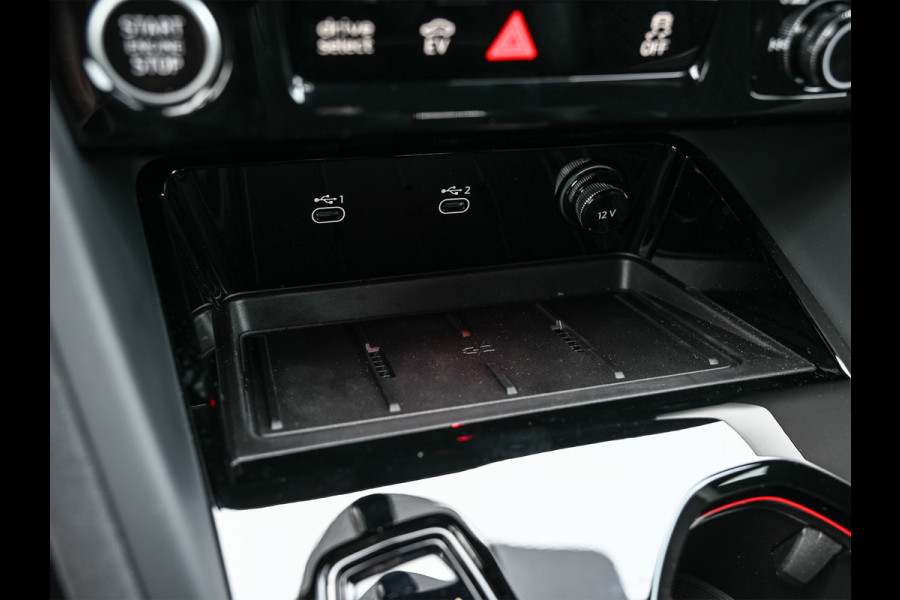 Audi Q5 2.0 TFSI e-hybrid 368pk quattro S edition Competition | S-Seats | Memory | 360 Camera | Trekhaak | Keyless entree | Adaptive Cruise | Ambiance interieur | Passagiers display |