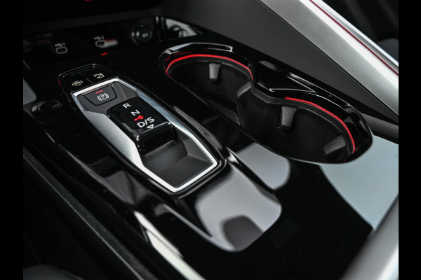 Audi Q5 2.0 TFSI e-hybrid 368pk quattro S edition Competition | S-Seats | Memory | 360 Camera | Trekhaak | Keyless entree | Adaptive Cruise | Ambiance interieur | Passagiers display |