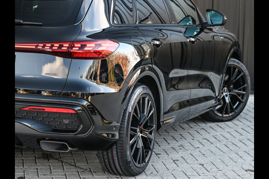 Audi Q5 2.0 TFSI e-hybrid 368pk quattro S edition Competition | S-Seats | Memory | 360 Camera | Trekhaak | Keyless entree | Adaptive Cruise | Ambiance interieur | Passagiers display |