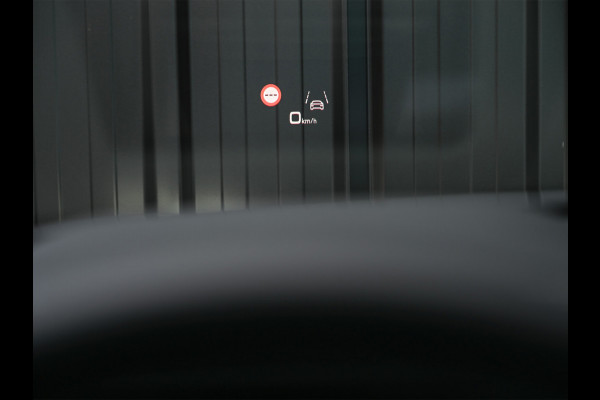 Audi Q8 60 TFSI e quattro | Audi Exclusive | B&O Advanced | S-seats met massage | Soft close | Adaptive cruise | Carbon inleg | Ambiance interieur | 360 camera | Verwarmbaar stuurwiel | Trekhaak