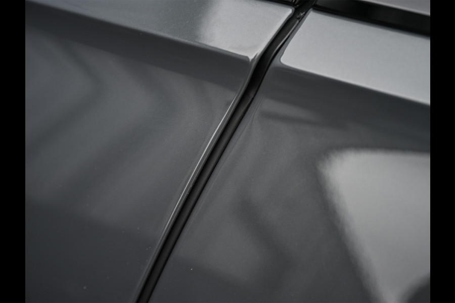 Audi Q8 60 TFSI e quattro | Audi Exclusive | B&O Advanced | S-seats met massage | Soft close | Adaptive cruise | Carbon inleg | Ambiance interieur | 360 camera | Verwarmbaar stuurwiel | Trekhaak