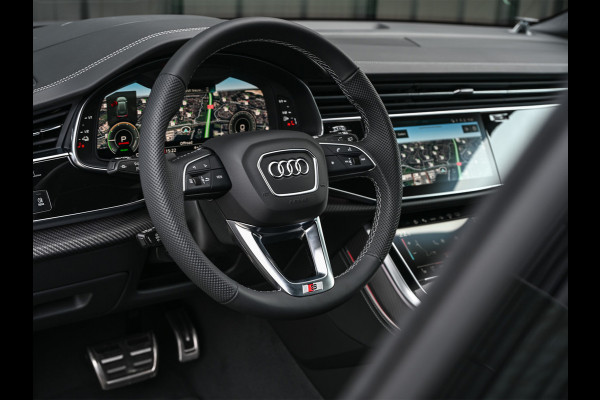 Audi Q8 60 TFSI e quattro | Audi Exclusive | B&O Advanced | S-seats met massage | Soft close | Adaptive cruise | Carbon inleg | Ambiance interieur | 360 camera | Verwarmbaar stuurwiel | Trekhaak