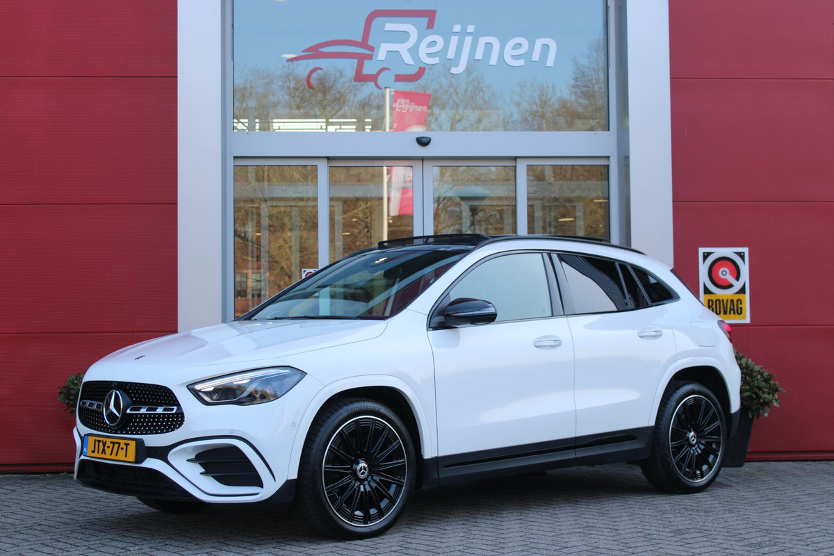 Mercedes-Benz GLA 250 e AMG LINE "NIEUW MODEL!" | PANORAMISCH SCHUIF/KANTEL DAK | SFEER VERLICHTING | ELEKTRISCH BEDIENBARE VOORSTOELEN MET GEHEUGENFUNCTIE EN "ZITKINEMATICA" | DRAADLOZE APPLE CARPLAY/ANDROID AUTO | NIGHT PAKKET: DAKRELING ZWART, ZIJRUITEN EN ACHTERRUITEN ZWART, LICHTMETALEN VELGEN 20" ZWART | HEAD UP DISPLAY | REALITY-NAVIGATIE  | 360° CAMERA | MULTI BEAM LED KOPLAMPEN | DODEHOEK DETECTIE | ADAPTIVE CRUISE CONTROL | KEYLESS GO | ELEKTRISCH BEDIENBARE ACHTERKLEP | DRAADLOZE TELEFOONLADER | SURROUND BURMESTER AUDIO | WINTERPAKKET: STUUR/STOEL VERWARMING |