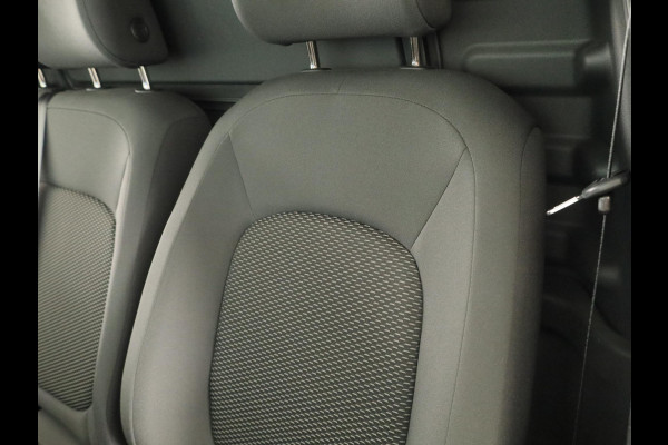 Volkswagen ID. Buzz Cargo 77 kWh 204 pk | Navigatie via App | Trekhaak (wegklapbaar) | Partkeersensoren | Achteruitrijcamera | Stoelverwarming |