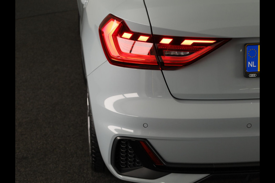 Audi A1 Sportback 30 TFSI S edition 116pk S-Tronic | Led koplampen | Stoelverwarming | Ambiant licht pakket | Navigatie via App | Verlengde garantie