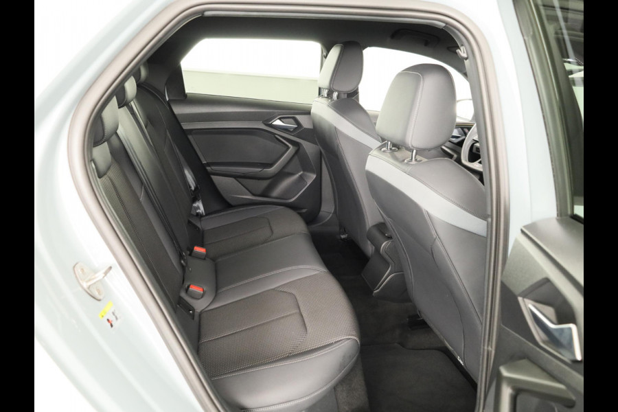 Audi A1 Sportback 30 TFSI S edition 116pk S-Tronic | Led koplampen | Stoelverwarming | Ambiant licht pakket | Navigatie via App | Verlengde garantie