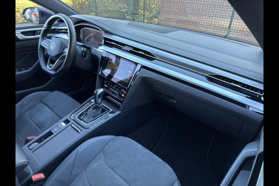 Volkswagen Arteon Shooting Brake eHYBRID 218PK DSG R-LINE BUSINESS+ TREKHAAK/360CAMERA/IQ-LIGHT