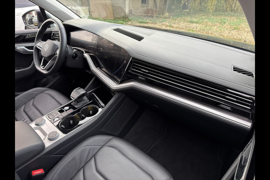 Volkswagen Touareg 3.0 TSi eHybrid ELEGANCE 4MOTION HEAD-UP/LUCHTVERING/PANORAMADAK