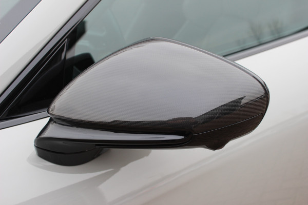 Porsche Taycan Cross Turismo 4 93 kWh 30.644 km! / SOH 94,1% / NL Auto! / NIEUWSTAAT! / Panoramadak / 360Camera / Passenger Display / Achterasbesturing / Matrix LED / 21'' / Adaptieve Stoelen / Luchtvering / Stoelventilatie / Dodehoek / Stu