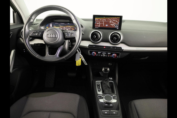 Audi Q2 35 TFSI Business Edition 150pk | S-tronic | Navigatie | Sportstoelen | Parkeersensoren achter | Virtual Cockpit | Stoelverwaming | 17 inch Lichtmetalen velgen |