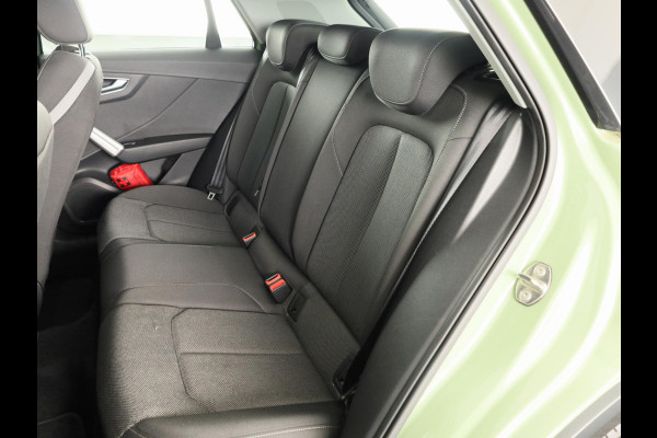 Audi Q2 35 TFSI Business Edition 150pk | S-tronic | Navigatie | Sportstoelen | Parkeersensoren achter | Virtual Cockpit | Stoelverwaming | 17 inch Lichtmetalen velgen |
