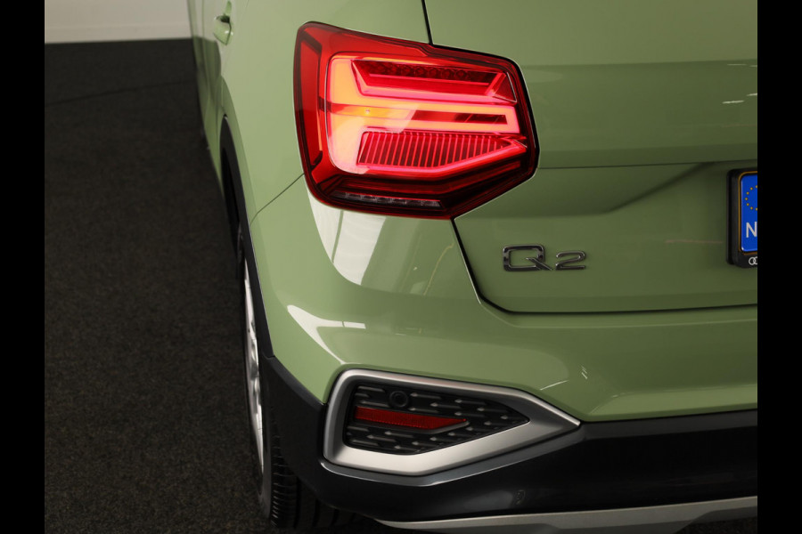 Audi Q2 35 TFSI Business Edition 150pk | S-tronic | Navigatie | Sportstoelen | Parkeersensoren achter | Virtual Cockpit | Stoelverwaming | 17 inch Lichtmetalen velgen |