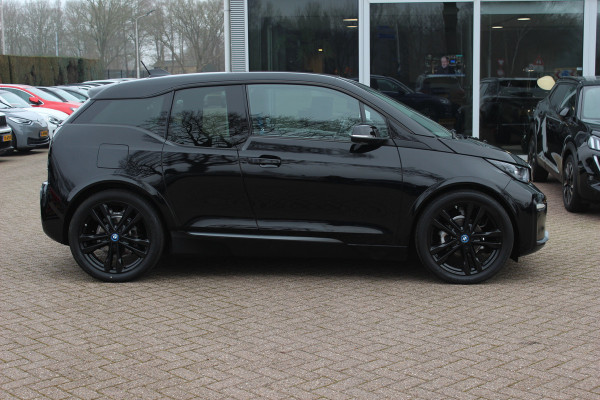 BMW i3 S Dark Shadow Edition 120Ah 42 kWh / SoH 90,4%  / Camera / Navigatie / 20'' / Stoelverwarming / DAB / LED / Cruise Control