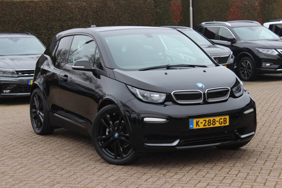BMW i3 S Dark Shadow Edition 120Ah 42 kWh / SoH 90,4%  / Camera / Navigatie / 20'' / Stoelverwarming / DAB / LED / Cruise Control