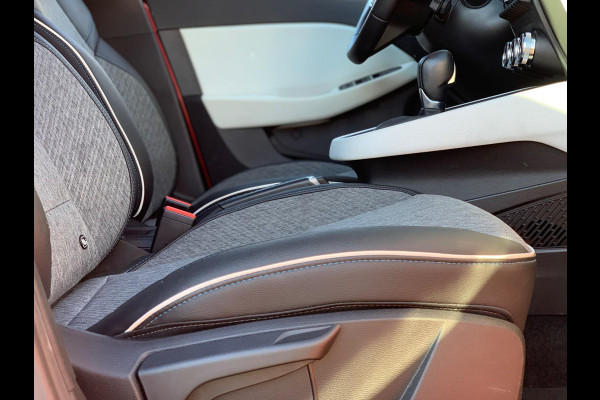 Renault Clio 1.6 E-Tech Hybrid 140 Business Zen NIEUWSTAAT LUXE !