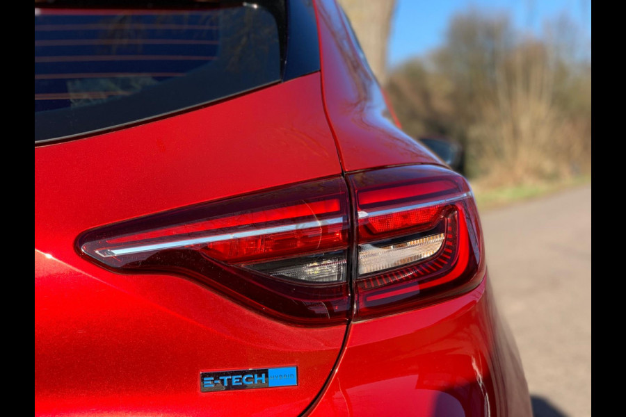 Renault Clio 1.6 E-Tech Hybrid 140 Business Zen NIEUWSTAAT LUXE !