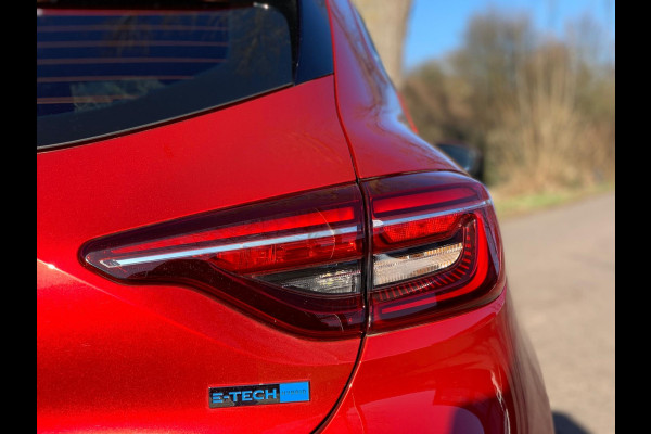 Renault Clio 1.6 E-Tech Hybrid 140 Business Zen NIEUWSTAAT LUXE !