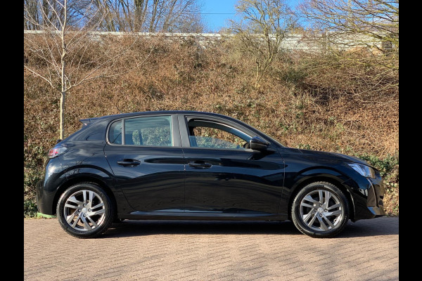 Peugeot 208 1.2 PureTech Active Pack 2022 / NETTO € 6600 / PRIJS NL € 8950.-