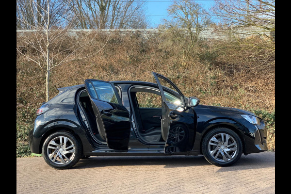 Peugeot 208 1.2 PureTech Active Pack 2022 / NETTO € 6600 / PRIJS NL € 8950.-