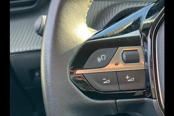 Peugeot 208 1.2 PureTech Active Pack 2022 / NETTO € 6600 / PRIJS NL € 8950.-