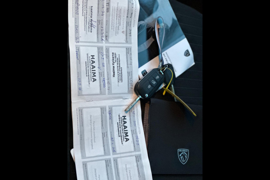 Peugeot 208 1.2 PureTech Active Pack 2022 / NETTO € 6600 / PRIJS NL € 8950.-