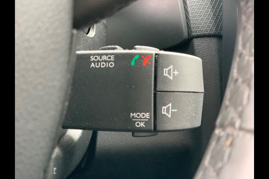 Renault Clio Estate 0.9 TCe Limited LUXE UITV. TOPSTAAT 2018