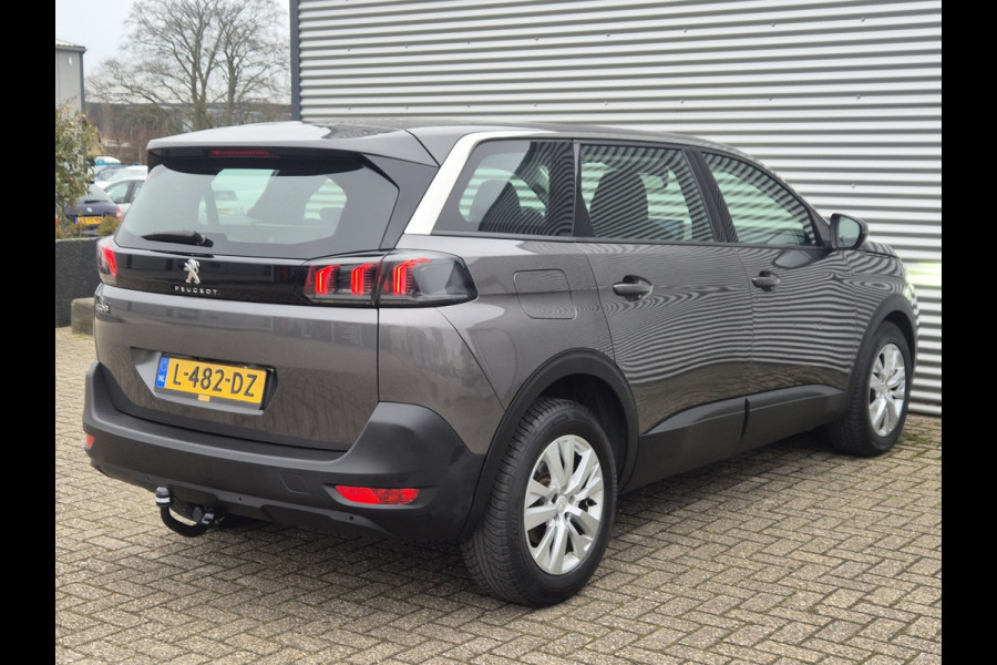 Peugeot 5008 1.2 PureTech 7 Persoons Navi Carplay Camera Trekhaak Dealer Onderhouden