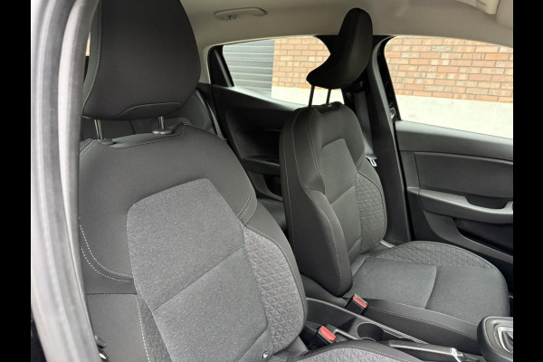 Renault Clio 1.0 TCe Navigatie / Apple CarPlay - Android / 1e Eigenaar / ALL-Season banden / Cruise Control / PDC met optische w