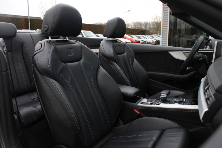 Audi A5 Cabriolet 2.0 TFSI Launch Edition / Trekhaak / Leder / Nekverwarming / Navigatie / Parkeerhulp V+A / 19'' / Windscherm / Stoelverwarming / Cruise Control