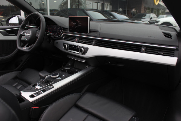 Audi A5 Cabriolet 2.0 TFSI Launch Edition / Trekhaak / Leder / Nekverwarming / Navigatie / Parkeerhulp V+A / 19'' / Windscherm / Stoelverwarming / Cruise Control