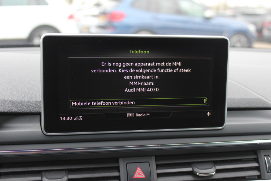 Audi A5 Cabriolet 2.0 TFSI Launch Edition / Trekhaak / Leder / Nekverwarming / Navigatie / Parkeerhulp V+A / 19'' / Windscherm / Stoelverwarming / Cruise Control