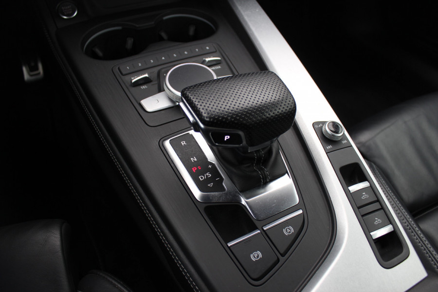 Audi A5 Cabriolet 2.0 TFSI Launch Edition / Trekhaak / Leder / Nekverwarming / Navigatie / Parkeerhulp V+A / 19'' / Windscherm / Stoelverwarming / Cruise Control