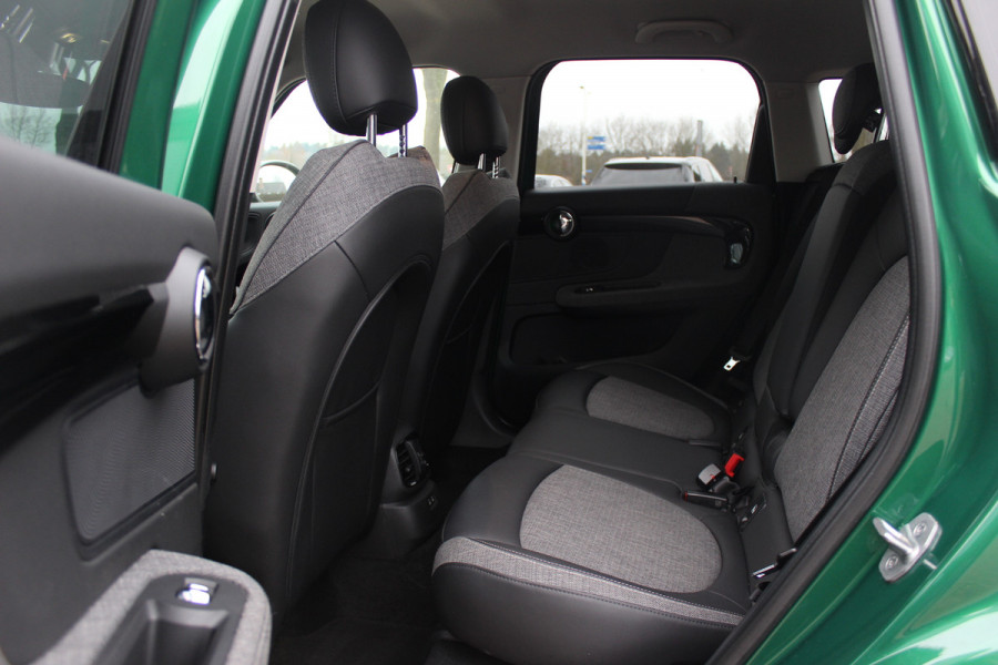 MINI Countryman 2.0 Cooper S ALL4 Classic / Trekhaak / Camera / Head-up / Keyless / 18'' / CarPlay / Stoelverwarming / DAB / Cruise Control