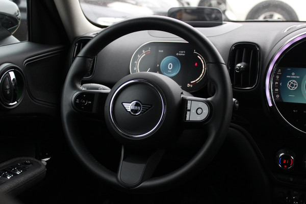 MINI Countryman 2.0 Cooper S ALL4 Classic / Trekhaak / Camera / Head-up / Keyless / 18'' / CarPlay / Stoelverwarming / DAB / Cruise Control