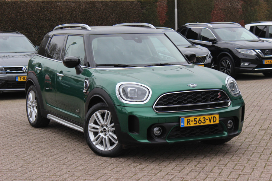 MINI Countryman 2.0 Cooper S ALL4 Classic / Trekhaak / Camera / Head-up / Keyless / 18'' / CarPlay / Stoelverwarming / DAB / Cruise Control