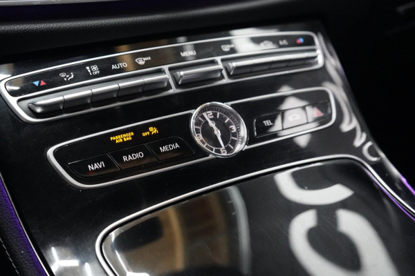 Mercedes-Benz E-Klasse 200 d AMG-Line | PANO | SFEERVERLICHTING