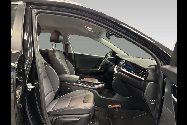 Kia e-Niro DynamicLine 64 kWh Climate control / Stoel verwarming / stuur verwarming