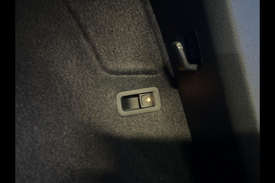 Seat Ateca 1.5 TSI FR Business Intense Standkachel / elektrische trekhaak / navigatie