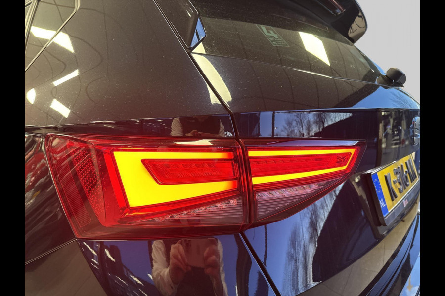 Seat Ateca 1.5 TSI FR Business Intense Standkachel / elektrische trekhaak / navigatie