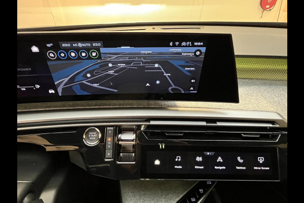 Peugeot 3008 1.6 plug-in Hybrid 195 GT alcantara executive interior, on board charger 7.4KW, 360 vision & drive Assist Pack GT Panoramisch schuifdak