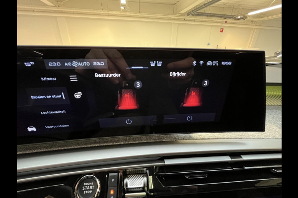 Peugeot 3008 1.6 plug-in Hybrid 195 GT alcantara executive interior, on board charger 7.4KW, 360 vision & drive Assist Pack GT Panoramisch schuifdak