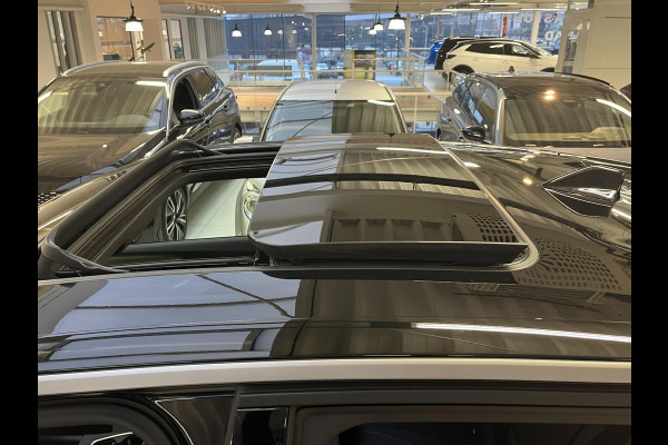 Peugeot 3008 1.6 plug-in Hybrid 195 GT alcantara executive interior, on board charger 7.4KW, 360 vision & drive Assist Pack GT Panoramisch schuifdak