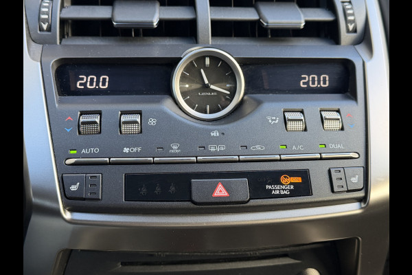 Lexus NX 300h AWD F SPORT | Pano dak | 12 mnd BOVAG Garantie | Rijklaar!!