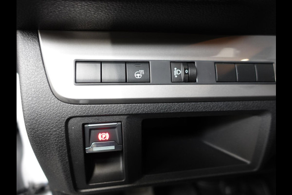 Opel Vivaro 2.0 Diesel 180 S&S L3 Automaat Dubbele Cabine 2 schuifdeuren Android Auto/Apple CarPlay Navigatie Keyless Entry&Start Climate Control Camera Cruise Control Houten afwerking laadruimte Trekhaak lichtmetalen velgen