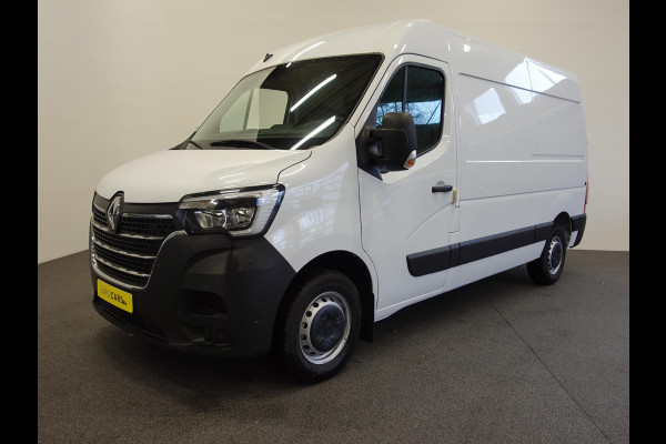 Renault Master T33 2.3 dCi 135PK L2H2 BPM VRIJ! Airco Cruise control Parkeersensoren Navigatie Trekhaak